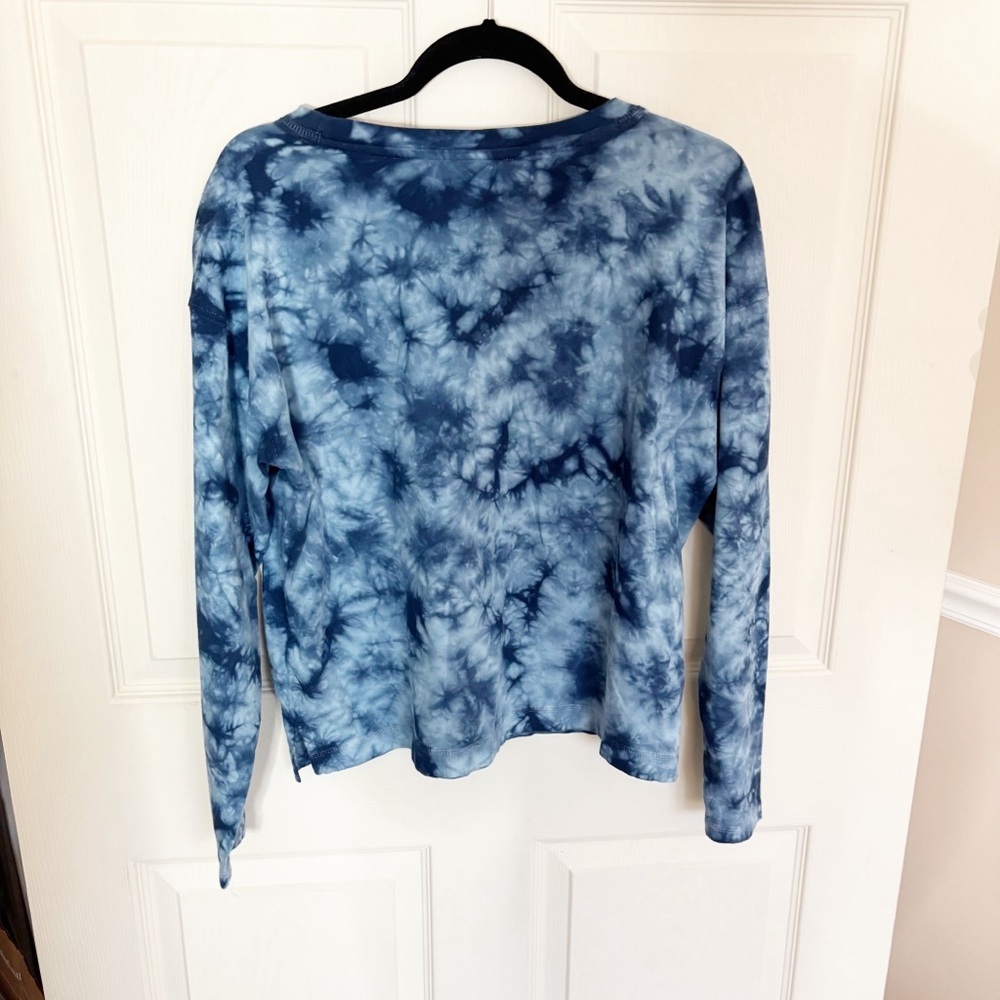 Old Navy Blue Tie Dye Long Sleeve Tee Size Small - Picture 2 of 4